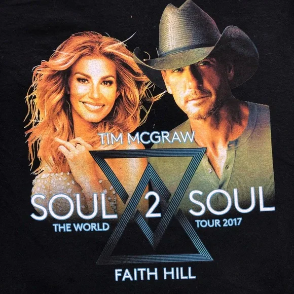Tim McGraw and Faith Hill Country 2017 Tour t-shirt - Picture 2 of 5